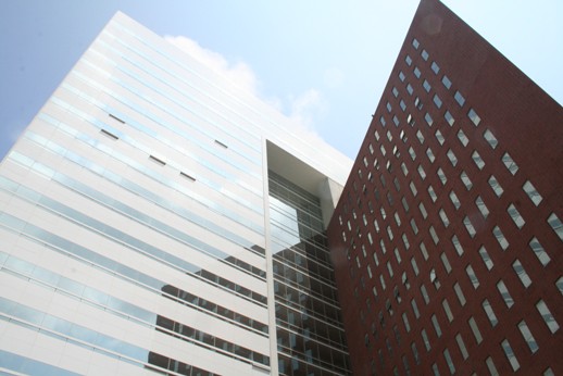 某建筑设计施工公司 